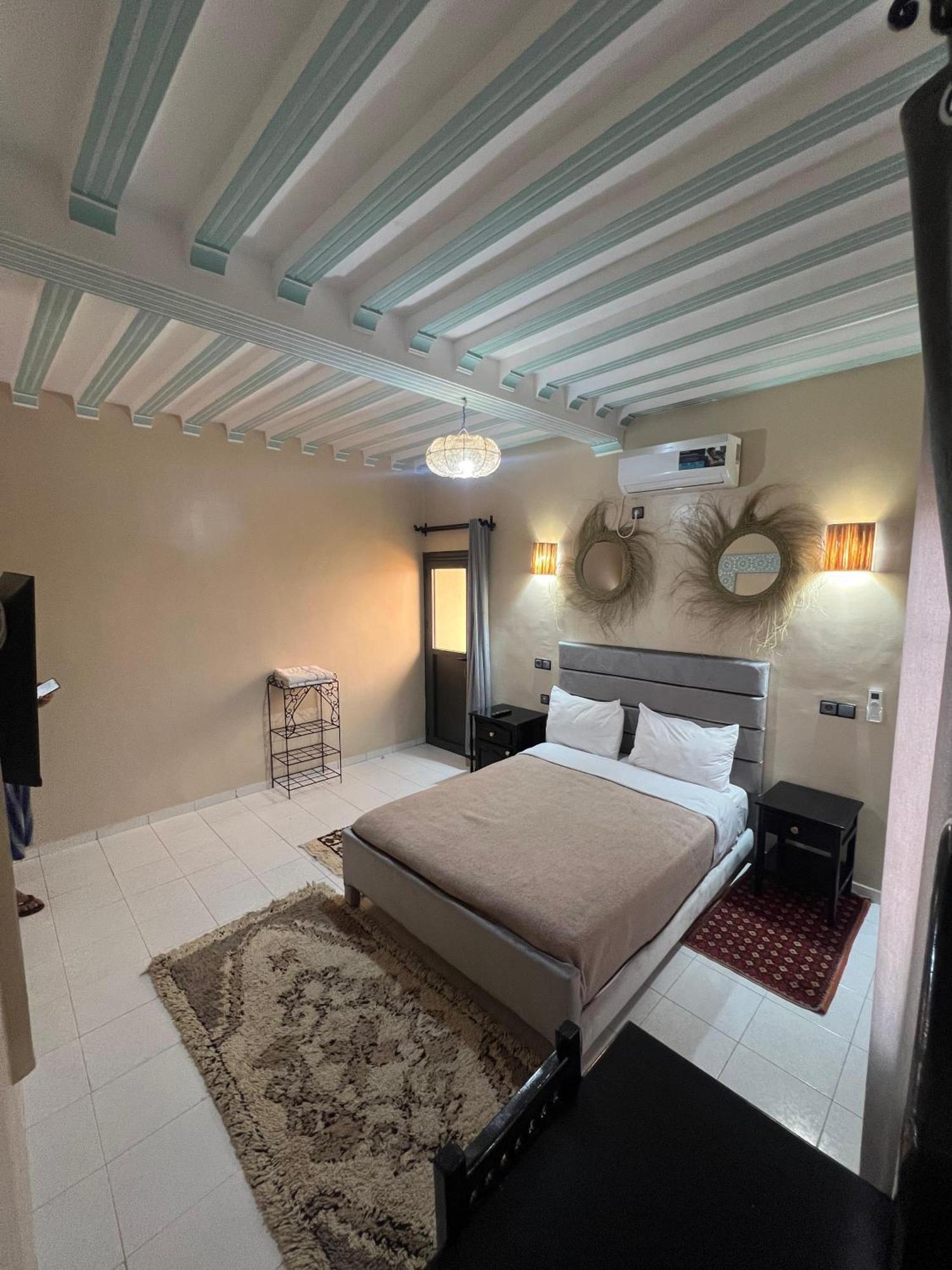 Hotel Zaghro Tajda Екстер'єр фото